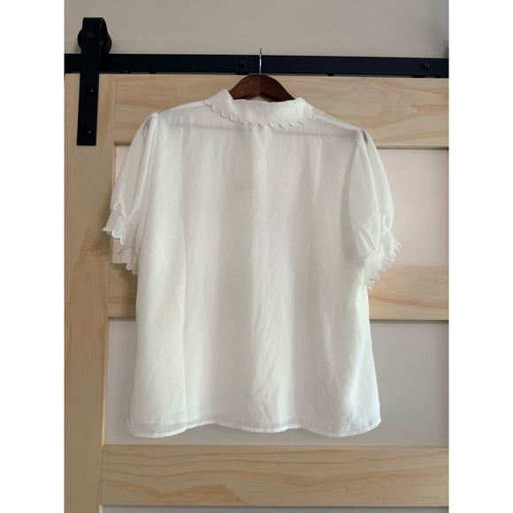 CeCe Women’s White Scalloped Puff Sleeve Button Front Blouse XL NWT - Picture 2 of 4